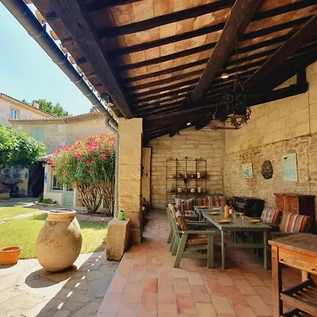 Maison De Village En Camargue Parking Clim Wifi - Rossiconciergerie - Linge Inclus