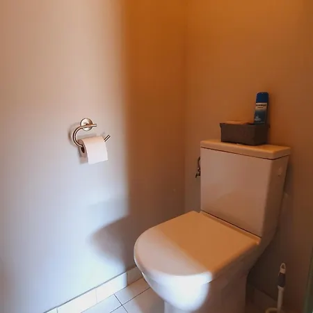 Maison De Village En Camargue Parking Clim Wifi - Rossiconciergerie - Linge Inclus