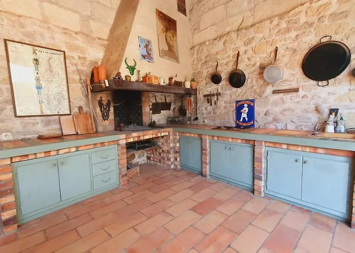 Maison De Village En Camargue Parking Clim Wifi - Rossiconciergerie - Linge Inclus Semesterbostad *